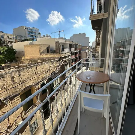 House With Sea Views In The Center