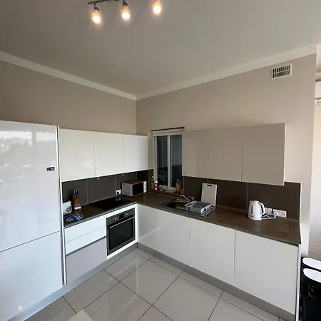 Apartament House With Sea Views In The Center