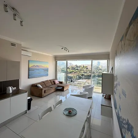 House With Sea Views In The Center