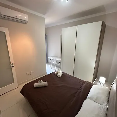 House With Sea Views In The Center Apartment Saint Julian's