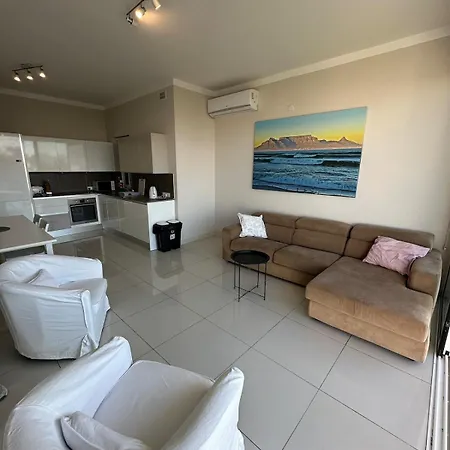 House With Sea Views In The Center * Saint Julian's