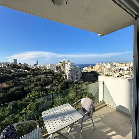 Apartment House With Sea Views In The Center *
